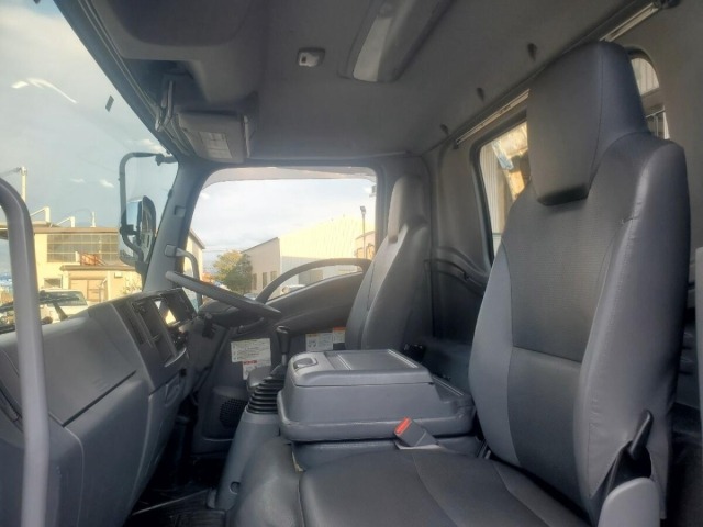 Isuzu FORWARD 2019 7008430-3
