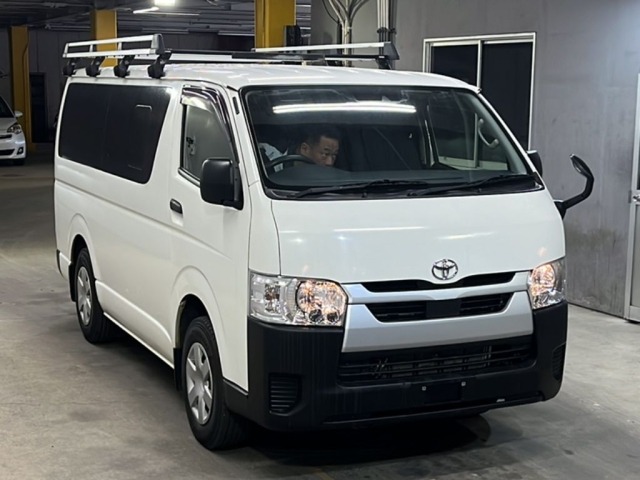 Toyota HIACE VAN 2021 7019847-4