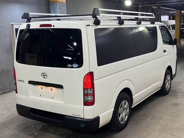 Toyota HIACE VAN 2021 7019847-5