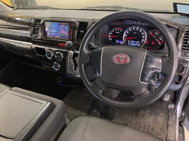 Toyota HIACE VAN 2015 7019858-3