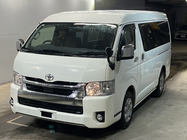 Toyota HIACE VAN 2021 7019870-0