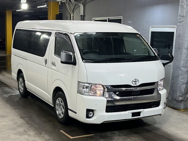 Toyota HIACE VAN 2021 7019870-4