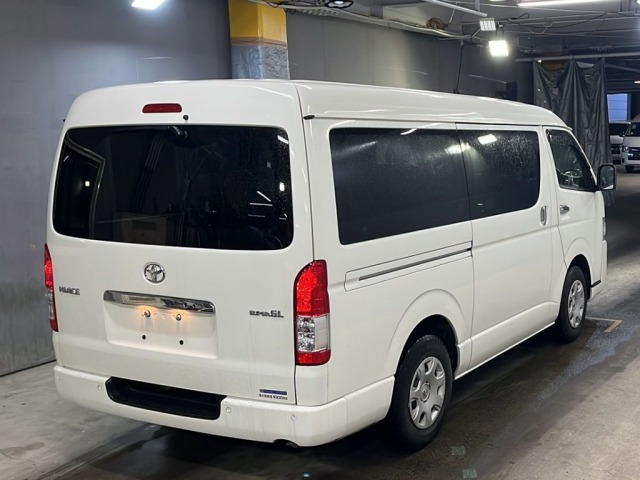 Toyota HIACE VAN 2021 7019870-5
