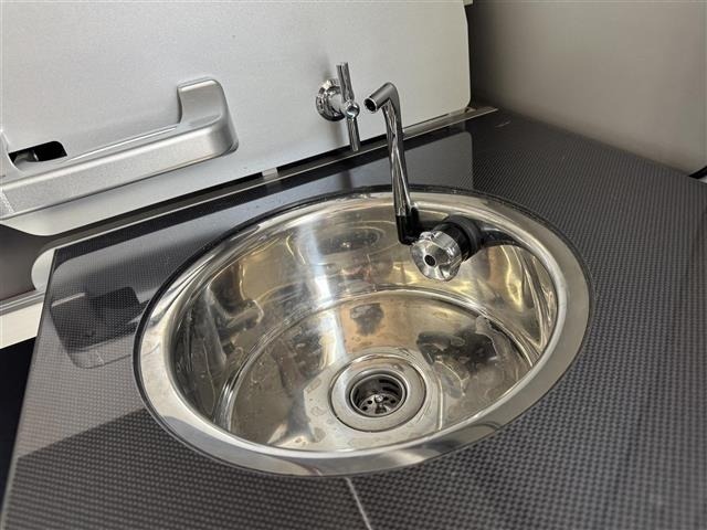 Toyota HIACE VAN 2017 7020979-10