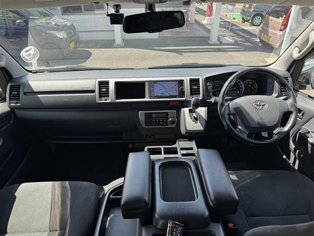 Toyota HIACE VAN 2017 7020979-14