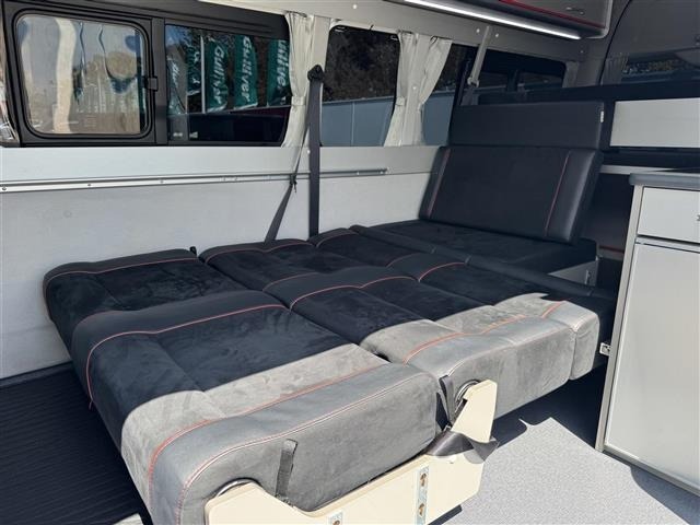 Toyota HIACE VAN 2017 7020979-18