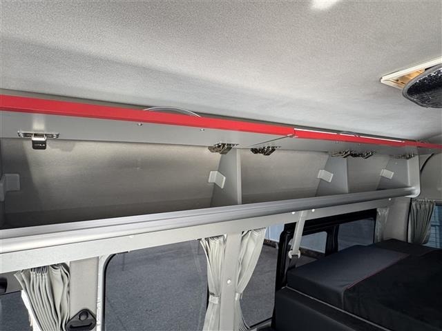 Toyota HIACE VAN 2017 7020979-2