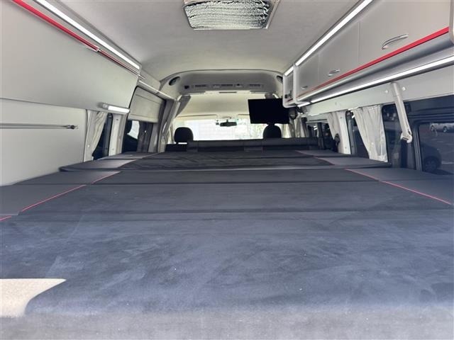 Toyota HIACE VAN 2017 7020979-3