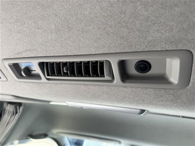 Toyota HIACE VAN 2017 7020979-4