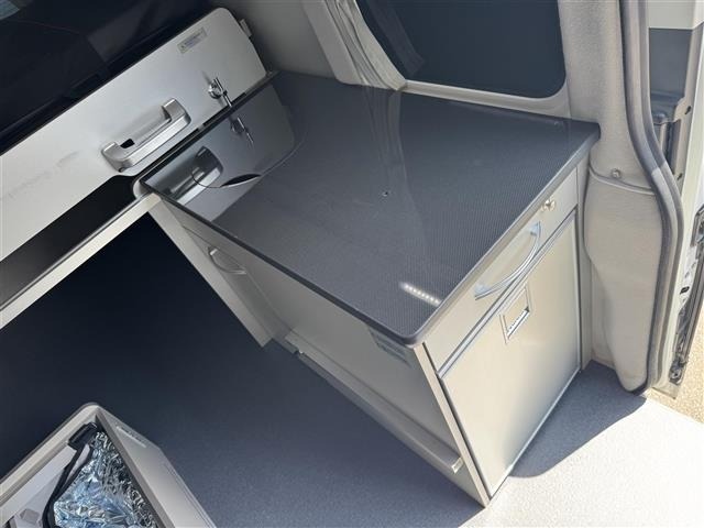 Toyota HIACE VAN 2017 7020979-9