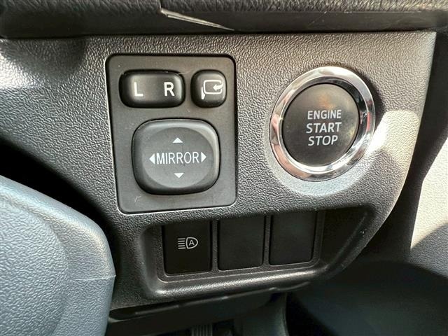 Toyota HIACE VAN 2022 7020983-1