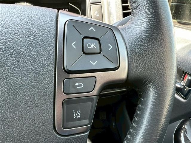 Toyota HIACE VAN 2022 7020983-8
