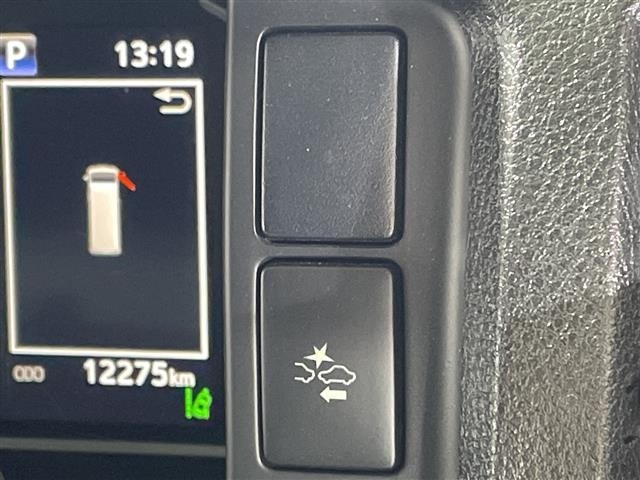 Toyota HIACE VAN 2023 7021063-1
