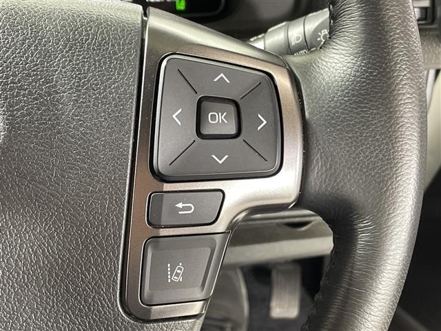Toyota HIACE VAN 2023 7021063-12