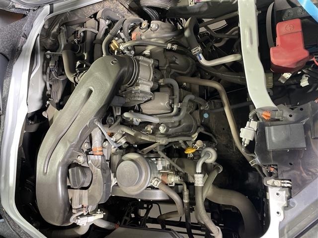Toyota HIACE VAN 2023 7021063-14