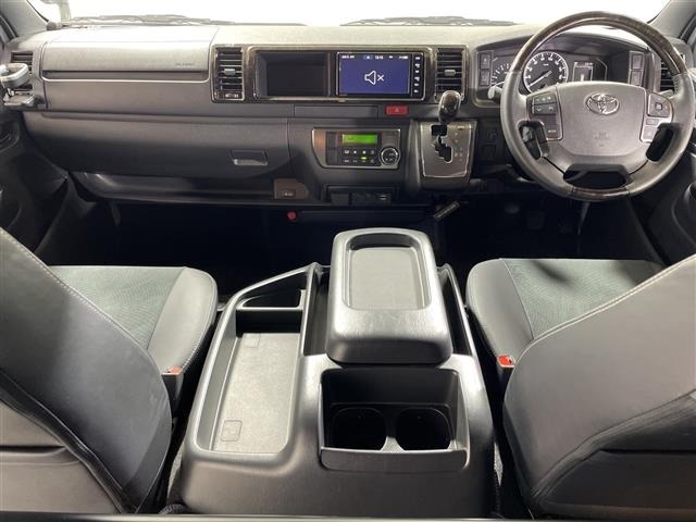 Toyota HIACE VAN 2023 7021063-15