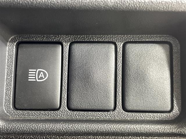 Toyota HIACE VAN 2023 7021063-19