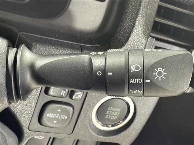 Toyota HIACE VAN 2023 7021063-2