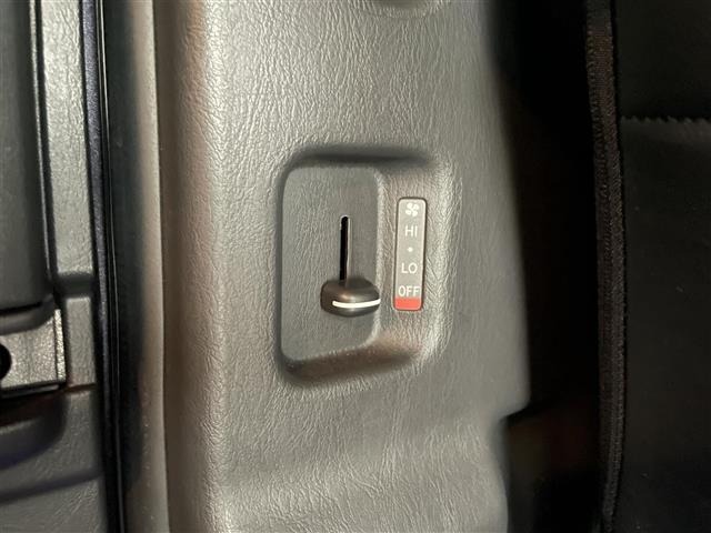 Toyota HIACE VAN 2021 7021115-12