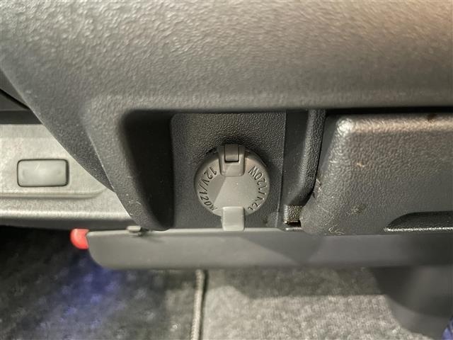 Toyota HIACE VAN 2021 7021115-2
