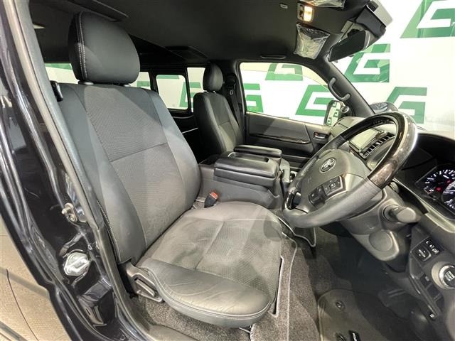 Toyota HIACE VAN 2021 7021115-6