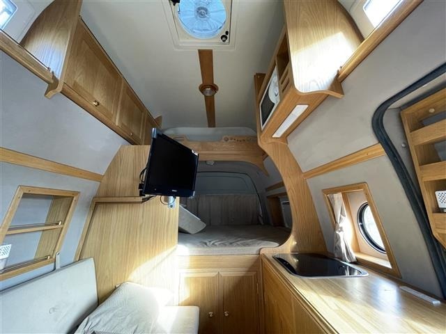 Toyota HIACE VAN 2013 7021204-1