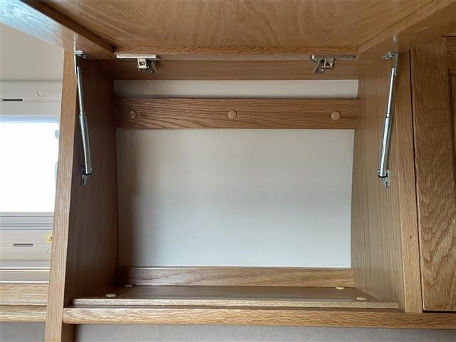 Toyota HIACE VAN 2013 7021204-4