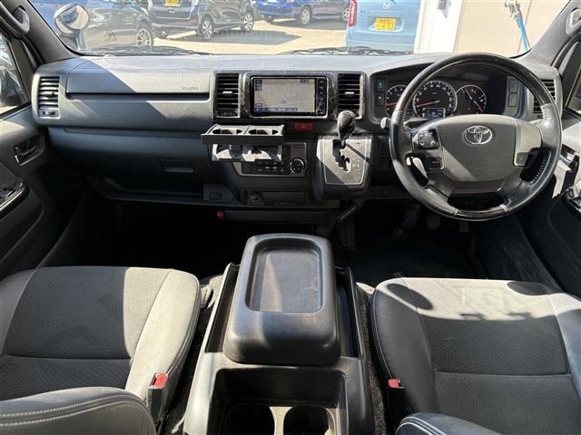 Toyota HIACE VAN 2019 7021258-16