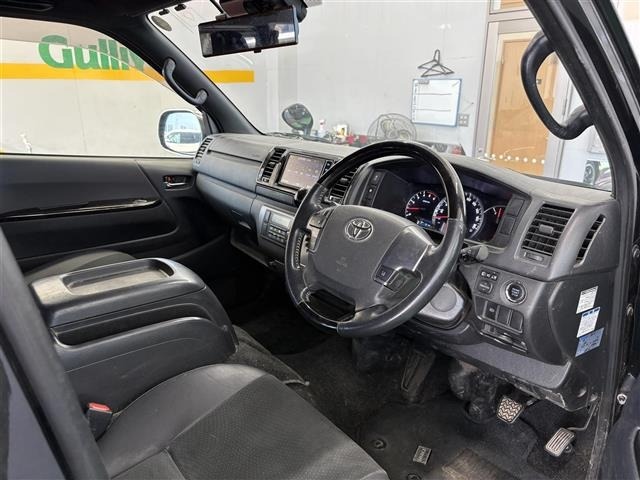 Toyota HIACE VAN 2019 7021258-4