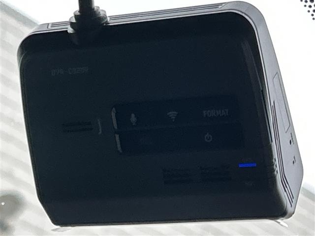 Toyota HIACE VAN 2023 7021293-12