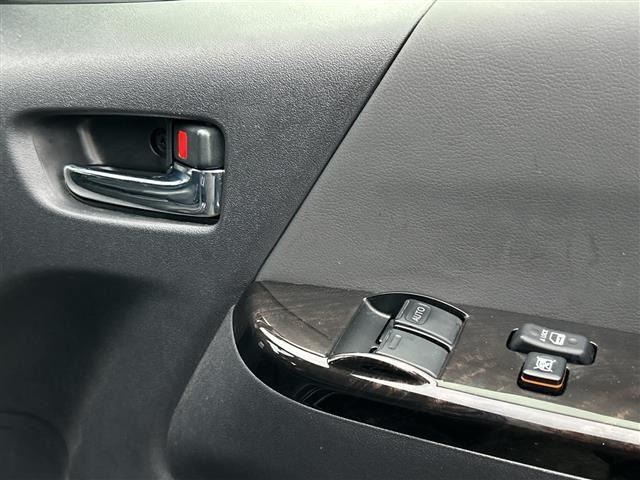 Toyota HIACE VAN 2023 7021293-2