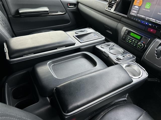 Toyota HIACE VAN 2023 7021293-9