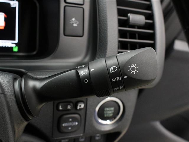 Toyota HIACE VAN 2024 7021343-4