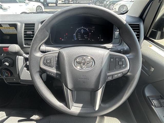 Toyota HIACE VAN 2026 7021444-19