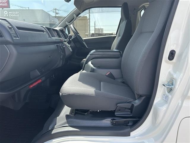 Toyota HIACE VAN 2026 7021444-4