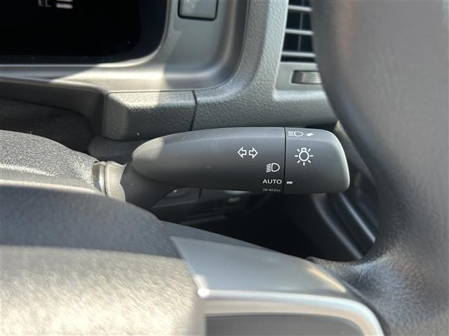 Toyota HIACE VAN 2026 7021444-5