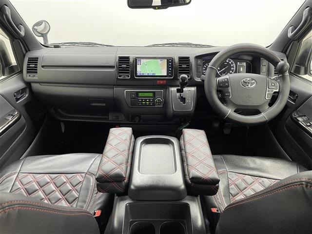 Toyota HIACE VAN 2021 7021484-14