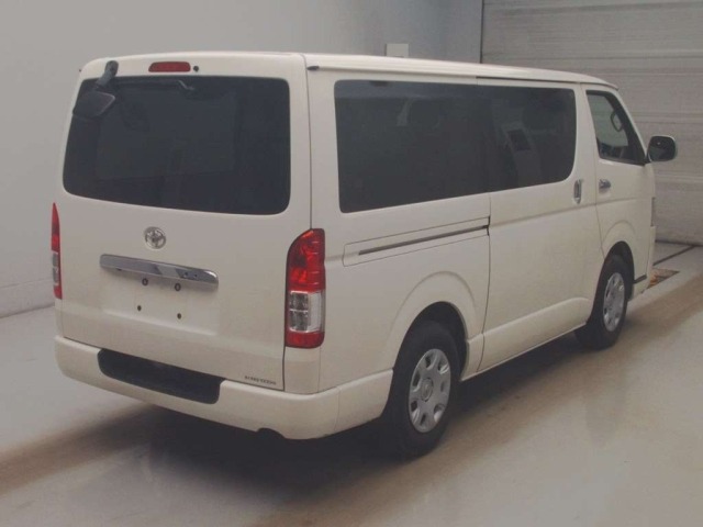 Toyota HIACE VAN 2015 7021598-1