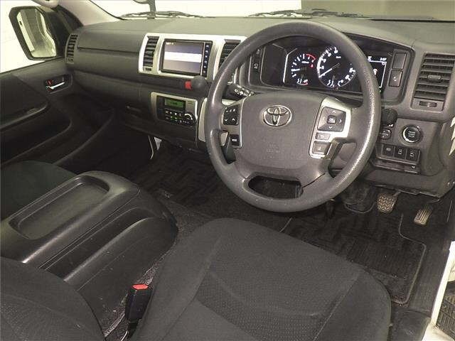 Toyota HIACE VAN 2022 7021750-3