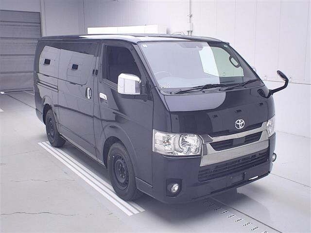 Toyota HIACE VAN 2022 7021769-0