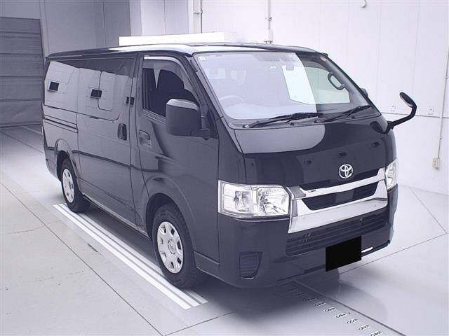 Toyota HIACE VAN 2020 7021816-0