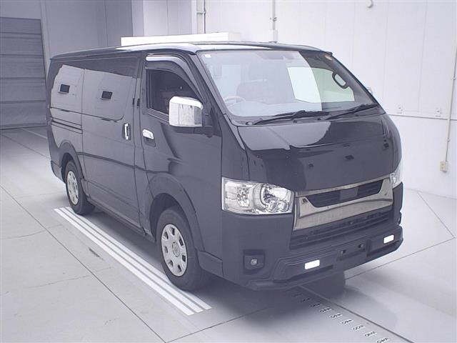 Toyota HIACE VAN 2022 7021819-0