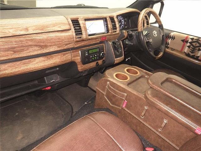 Toyota HIACE VAN 2022 7021819-4