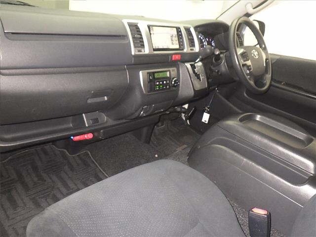 Toyota HIACE VAN 2019 7021839-4