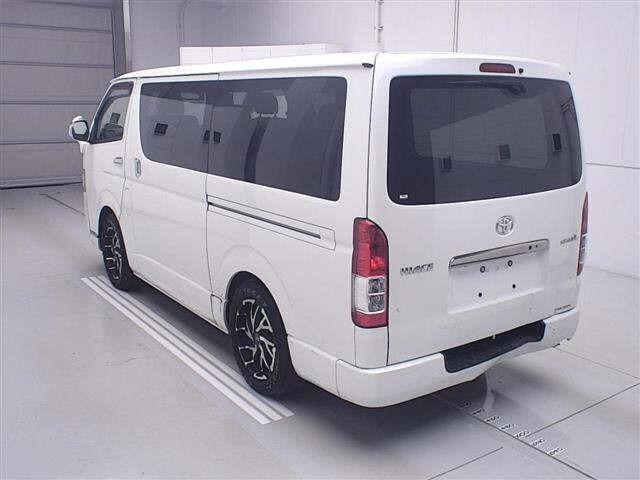 Toyota HIACE VAN 2018 7021859-1