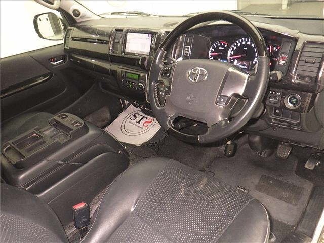 Toyota HIACE VAN 2018 7021859-3