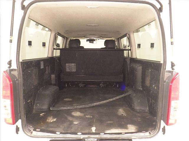 Toyota HIACE VAN 2018 7021859-7