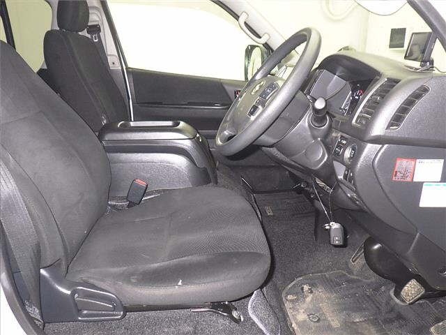 Toyota HIACE VAN 2021 7021862-5