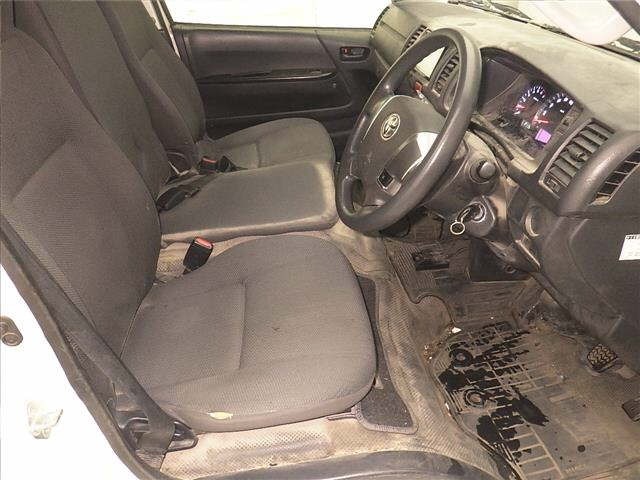 Toyota HIACE VAN 2019 7021884-5
