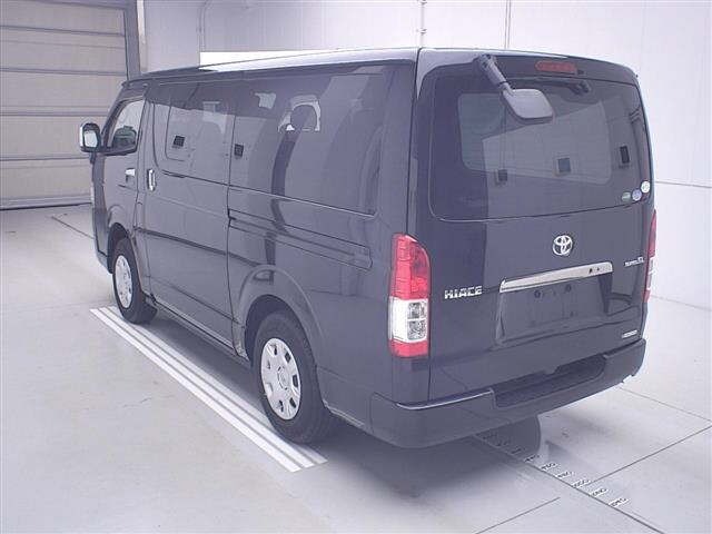 Toyota HIACE VAN 2020 7021955-1